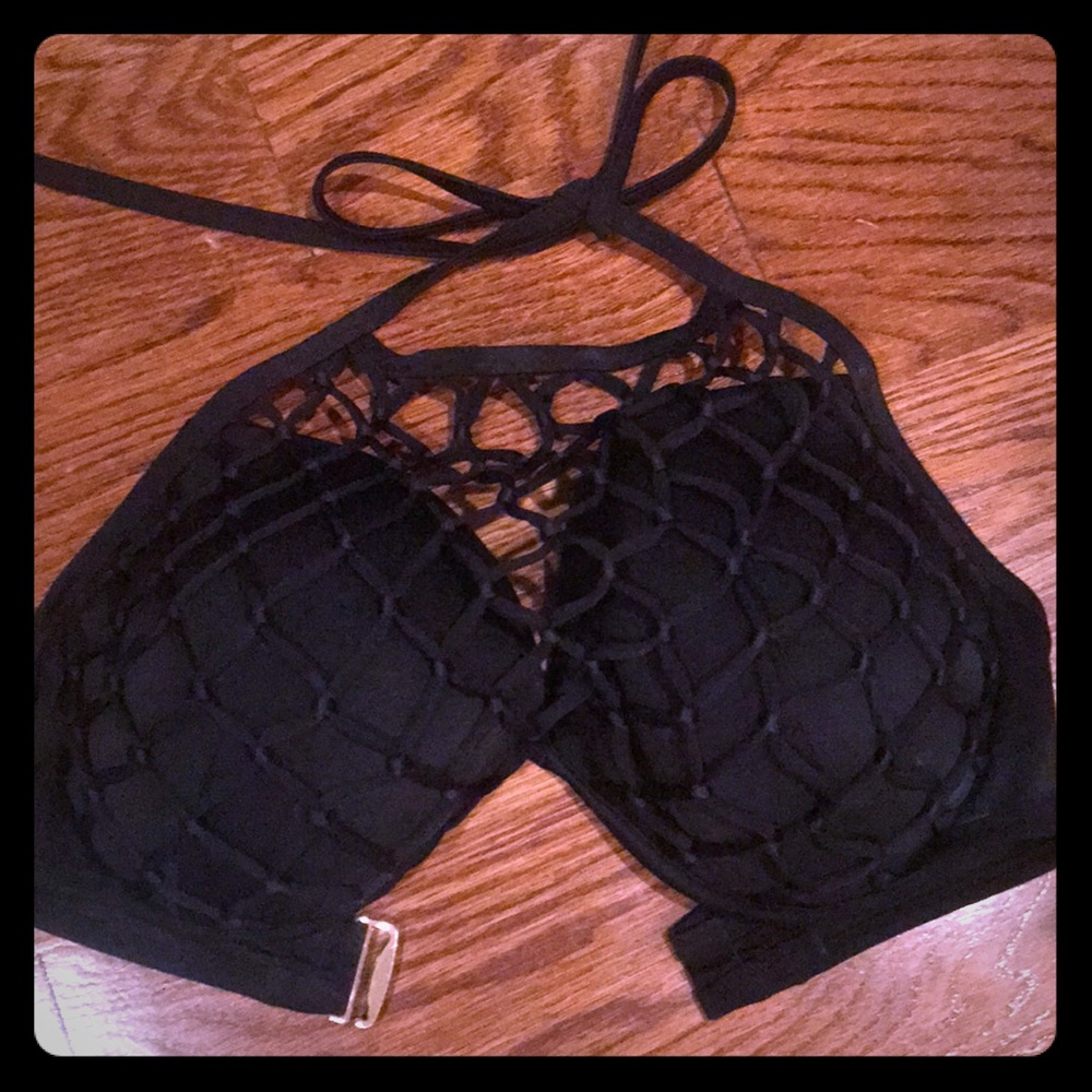 Black bikini top